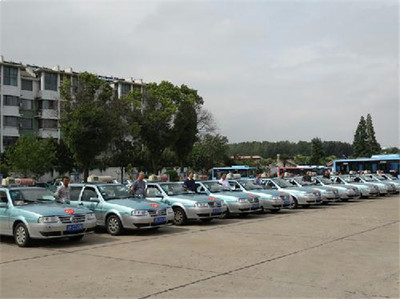 兴化市成立高考爱心车队，助力学子圆梦高考